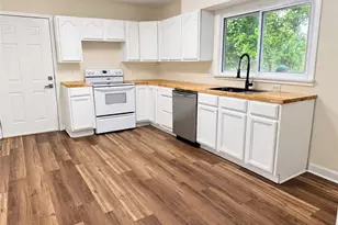 3366 North Dr, Beavercreek, OH 45432 - Photo 2
