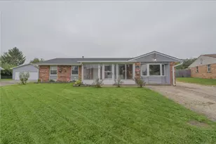 7803 Redbank Ln, Huber Heights, OH 45424 - Photo 1