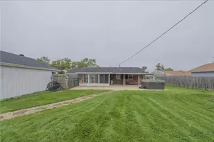 7803 Redbank Ln, Huber Heights, OH 45424 - Photo 18