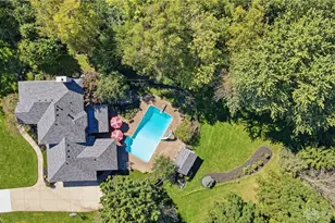 2099 Hedge Gate Blvd, Beavercreek, OH 45431 - Photo 4