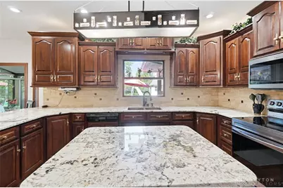2099 Hedge Gate Boulevard, Beavercreek, OH 45431 - Photo 22