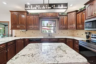 2099 Hedge Gate Blvd, Beavercreek, OH 45431 - Photo 22