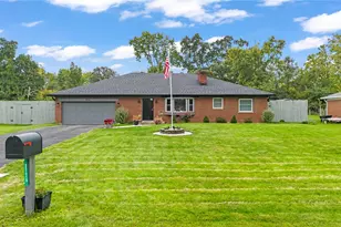 3776 Reinwood Dr, Dayton, OH 45414 - Photo 2