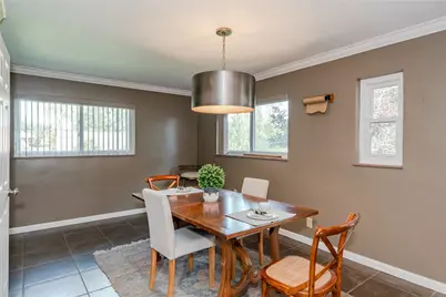 609 E David Road, Kettering, OH 45429 - Photo 14