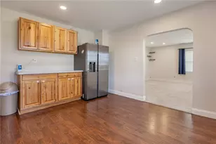9748 Old Dayton Rd, Dayton, OH 45417 - Photo 10