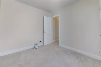 9748 Old Dayton Road, Dayton, OH 45417 - Photo 14