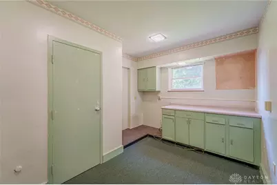 220 W Siebenthaler Avenue, Dayton, OH 45405 - Photo 14