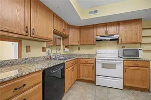 6452 Quintessa Ct, Dayton, OH 45449 - Photo 12