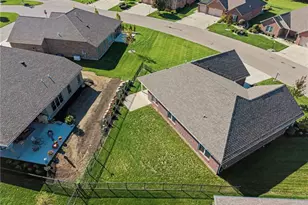 864 W Bentley Cir, Troy, OH 45373 - Photo 54
