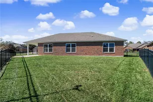 864 W Bentley Cir, Troy, OH 45373 - Photo 40