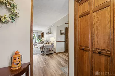 129 W Van Lake Drive, Vandalia, OH 45377 - Photo 8