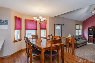 10053 Village Tree Court, Miamisburg, OH 45342 - Photo 12