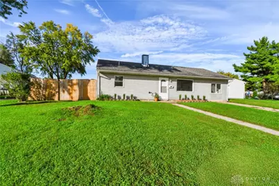 128 Marchmont Drive, Fairborn, OH 45324 - Photo 2