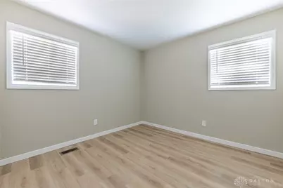 1530 S Alex Road, West Carrollton, OH 45449 - Photo 16
