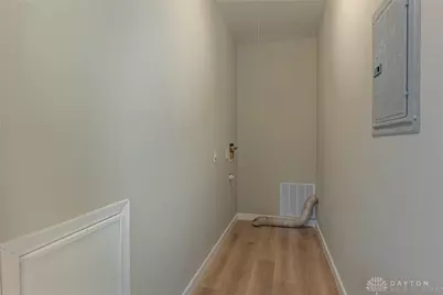 1530 S Alex Road, West Carrollton, OH 45449 - Photo 10