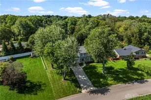 718 Banbury Rd, Dayton, OH 45459 - Photo 4