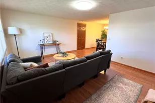 6538 Glen Ivy Dr, Huber Heights, OH 45424 - Photo 4