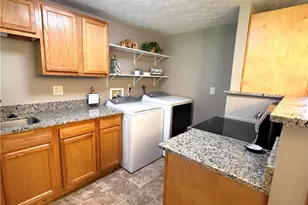 6538 Glen Ivy Dr, Huber Heights, OH 45424 - Photo 12