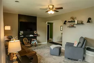 632 Greenhurst Dr, Vandalia, OH 45377 - Photo 8