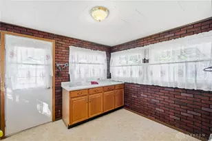 13 N Maple St, Jamestown Vlg, OH 45335 - Photo 22