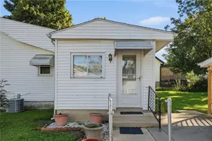 13 N Maple St, Jamestown Vlg, OH 45335 - Photo 4