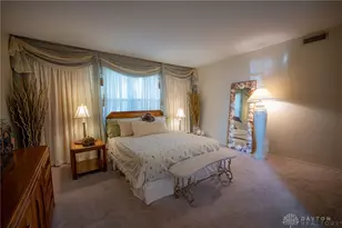 8860 Christygate Ln, Huber Heights, OH 45424 - Photo 12