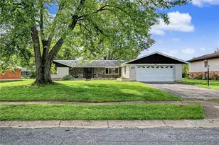4703 Stonehedge St, Dayton, OH 45426 - Photo 2
