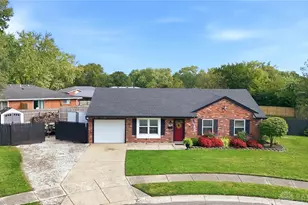 204 Palm Ct, West Milton, OH 45383 - Photo 2