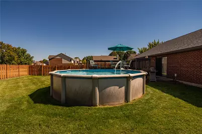 8030 Chipgate Court, Huber Heights, OH 45424 - Photo 32