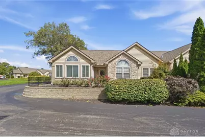 124 Villa Pointe Dr Drive, Springboro, OH 45066 - Photo 1