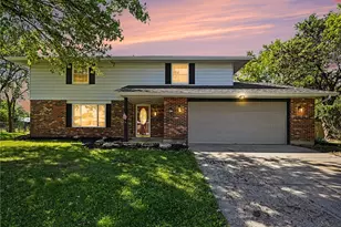 6621 Greenlee Ct, Huber Heights, OH 45424 - Photo 1