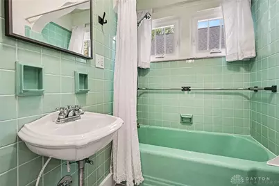327 East Drive, Oakwood, OH 45419 - Photo 18