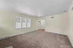 327 East Dr, Oakwood, OH 45419 - Photo 8