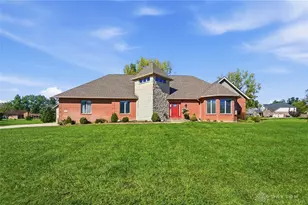 1576 Meadowlands Dr, Fairborn, OH 45324 - Photo 1