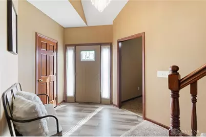 1576 Meadowlands Drive, Fairborn, OH 45324 - Photo 4