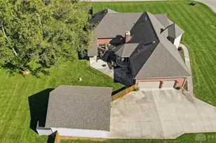 1576 Meadowlands Dr, Fairborn, OH 45324 - Photo 2
