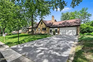 272 Maple Ave, Centerville, OH 45459 - Photo 2