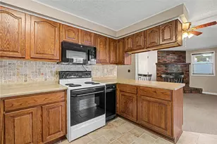 6637 Taylorsville Rd, Huber Heights, OH 45424 - Photo 14
