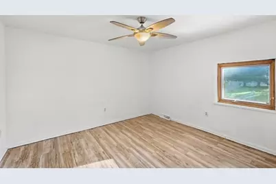 5940 Basore Road, Trotwood, OH 45415 - Photo 16