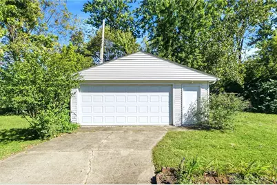1824 Burrowes Boulevard, Fairborn, OH 45324 - Photo 24