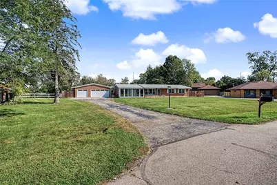 9082 Mary Haynes Drive, Centerville, OH 45458 - Photo 2