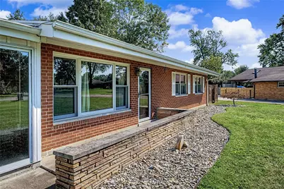 9082 Mary Haynes Drive, Centerville, OH 45458 - Photo 6