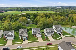 1015 Colonial Way, Huber Heights, OH 45424 - Photo 2