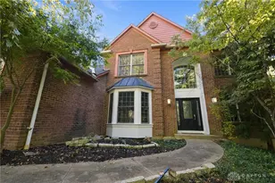 709 Deer Trail Ct, Loveland, OH 45140 - Photo 2