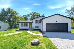 22 Apple Ln, Germantown, OH 45327 - Photo 2