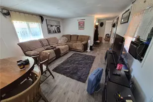 51 Estate Dr, Brookville, OH 45309 - Photo 6
