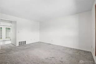 1034 Frederick Dr, Xenia, OH 45385 - Photo 6