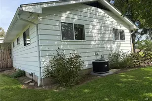 1571 Clayton Rd, Brookville, OH 45309 - Photo 10