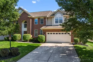 90 Triple Crown Cir, Springboro, OH 45066 - Photo 1
