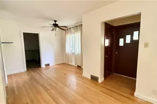 1032 Hampshire Rd, Dayton, OH 45419 - Photo 2